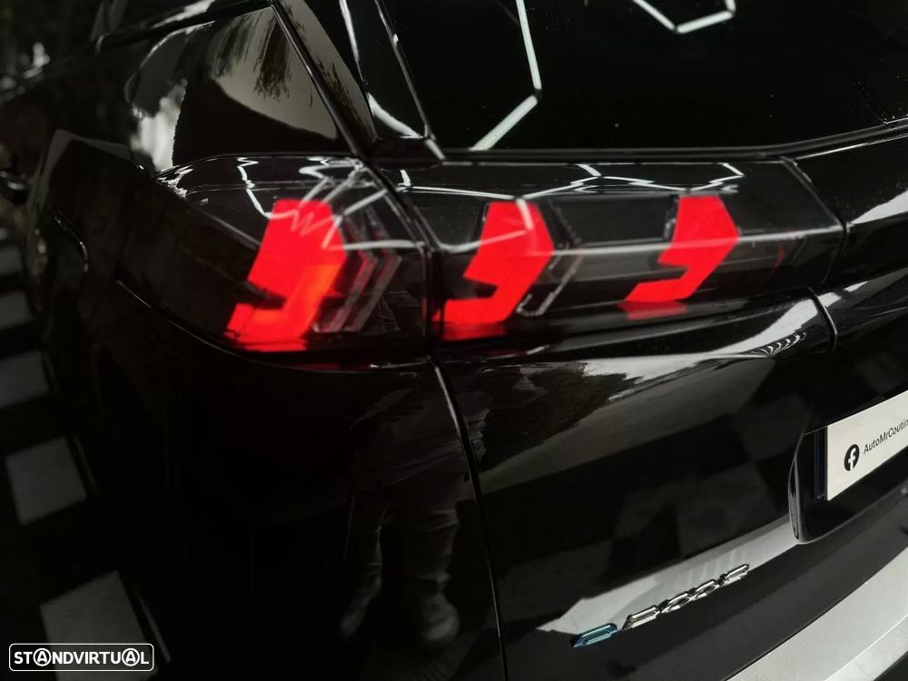 Peugeot e-2008 GT Pack - 5