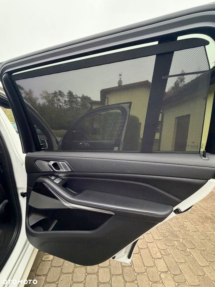 BMW X7 xDrive40i sport - 28