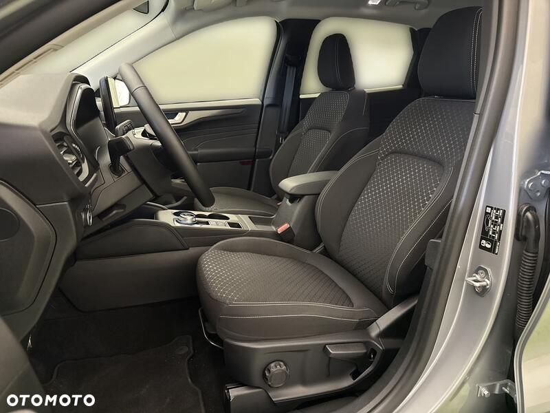 Ford Kuga 2.5 FHEV FWD Titanium eCVT - 11