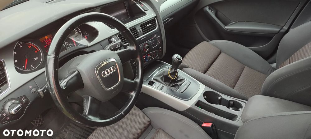 Audi A4 Avant - 8