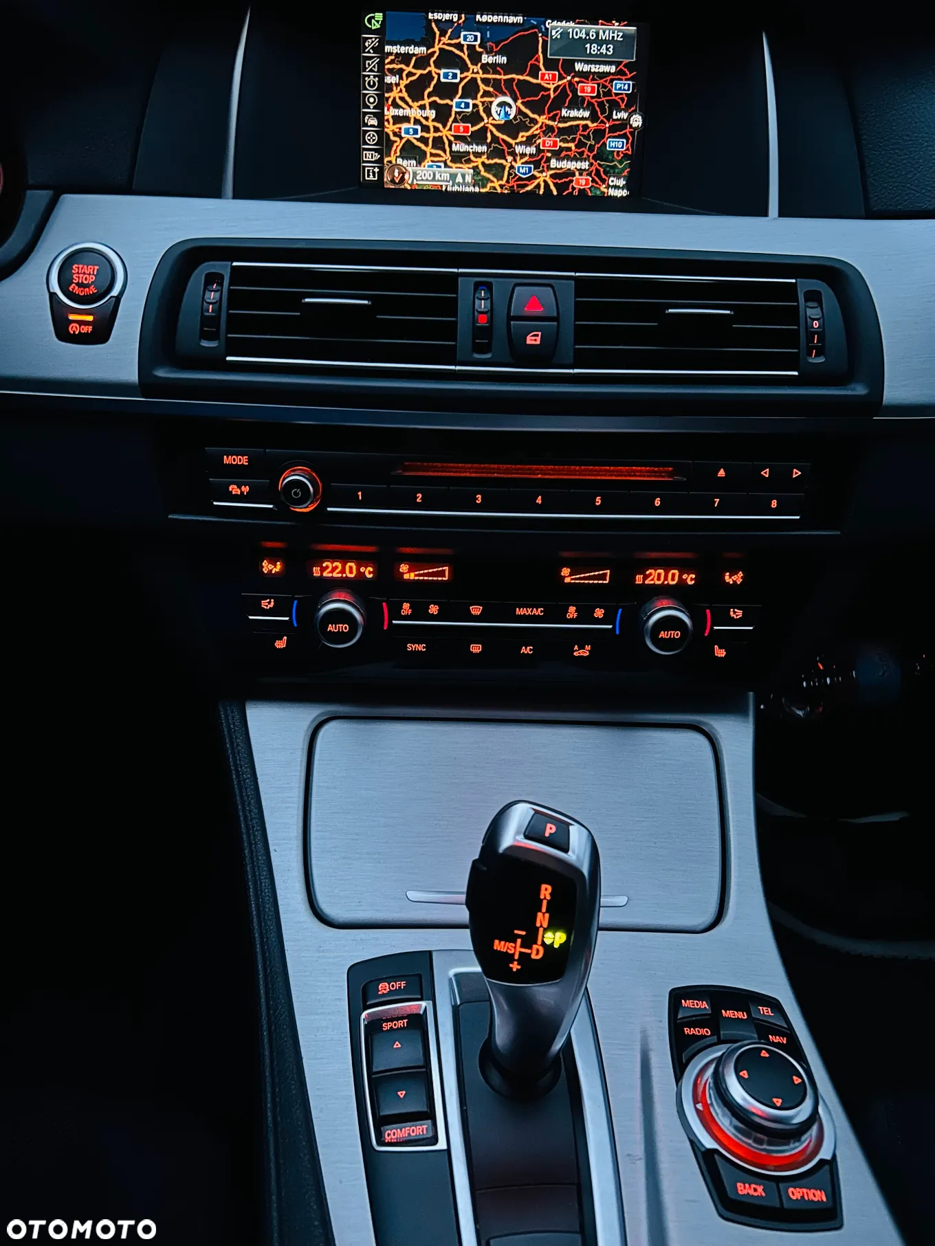 BMW Seria 5 520d - 25