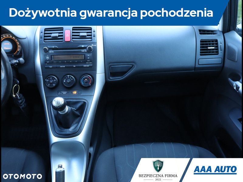 Toyota Auris - 10