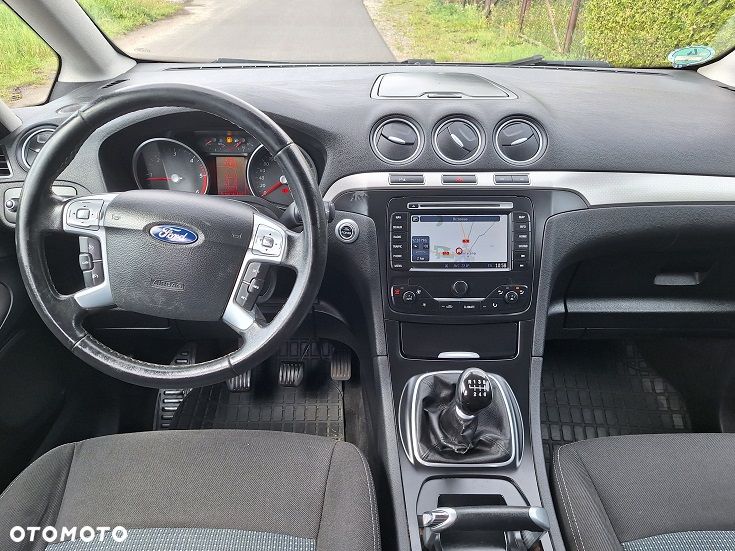 Ford Galaxy 2.0 TDCi DPF Titanium - 17