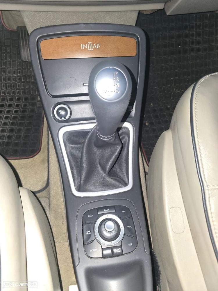 Renault Espace 2.0 dCi Initiale 7L Aut. - 18