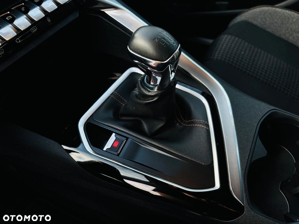 Peugeot 3008 BlueHDi 130 Stop & Start Active Business-Paket - 7