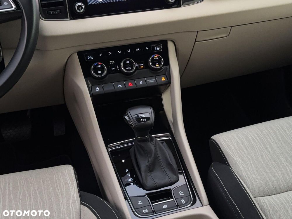 Skoda Karoq 2.0 TDI SCR 4x4 Style DSG - 21