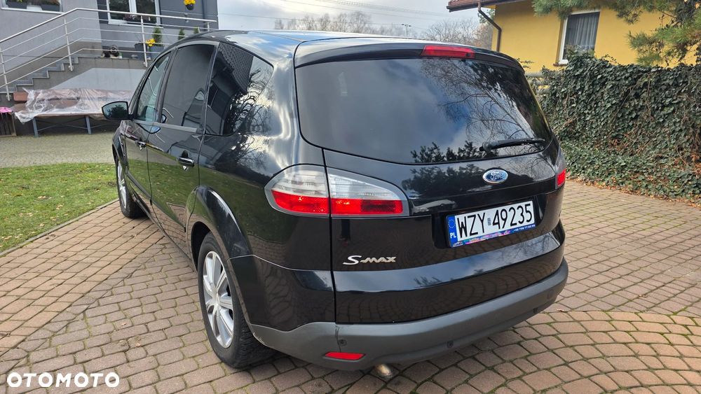 Ford S-Max - 21