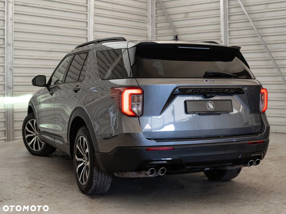 Ford Explorer - 7