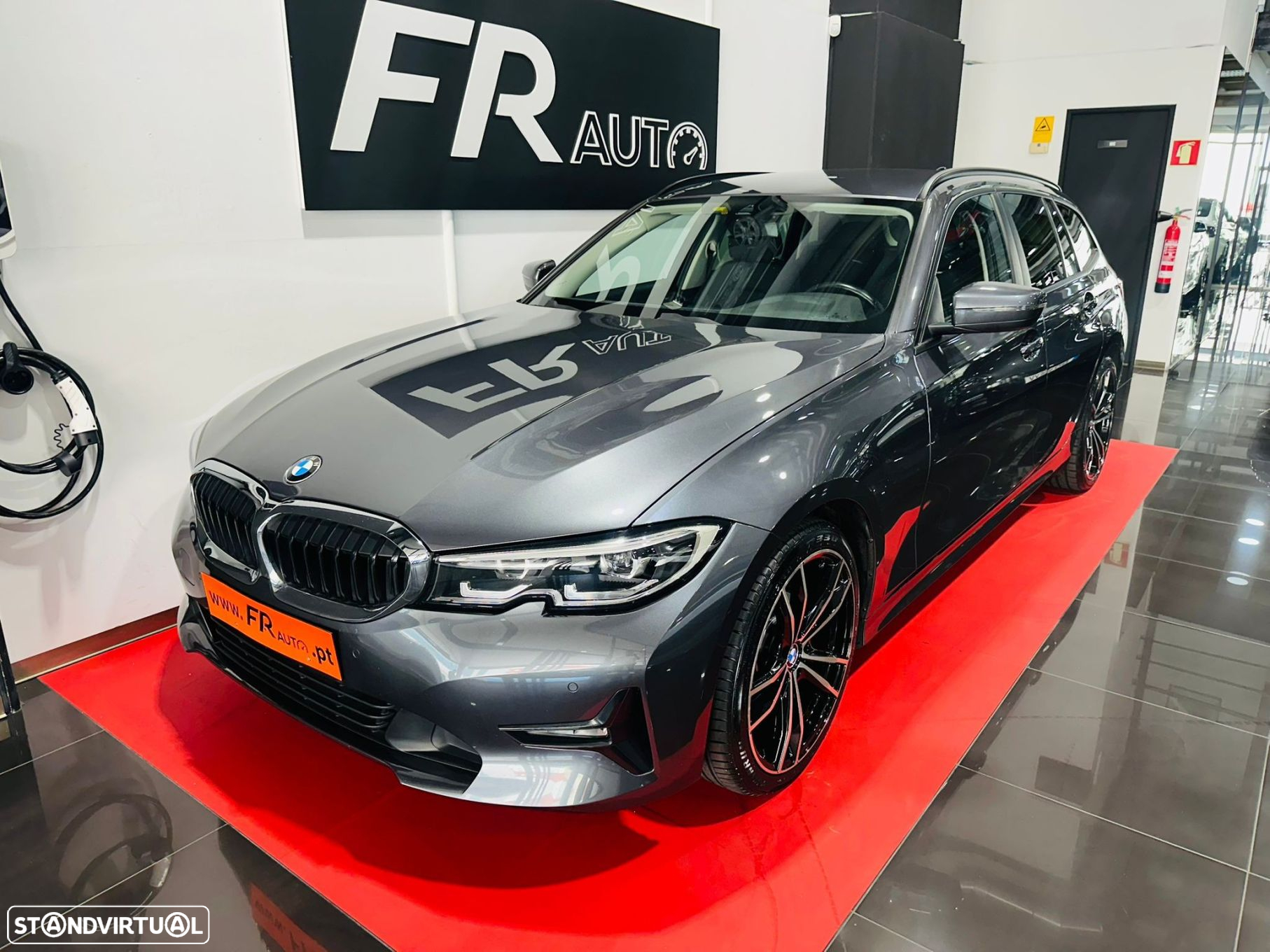 BMW 318 d Touring Auto - 5