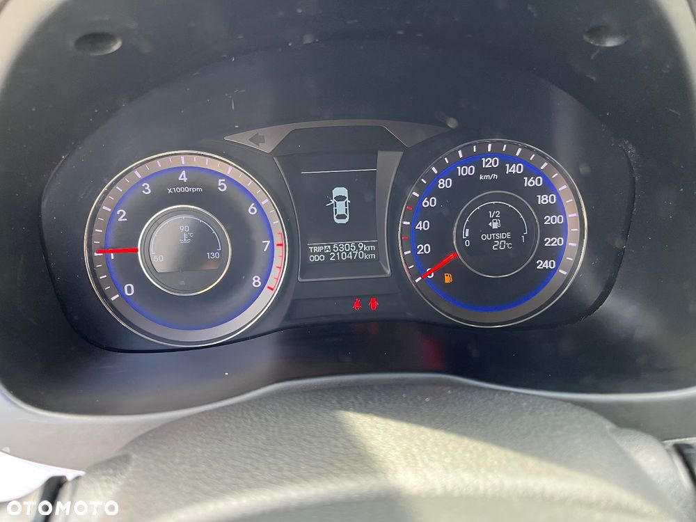 Hyundai i40 Kombi blue 1.6 Trend - 10