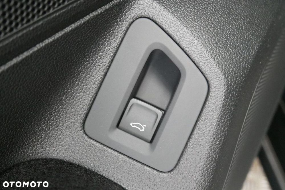 Volkswagen Passat Variant 2.0 TSI Elegance DSG - 18