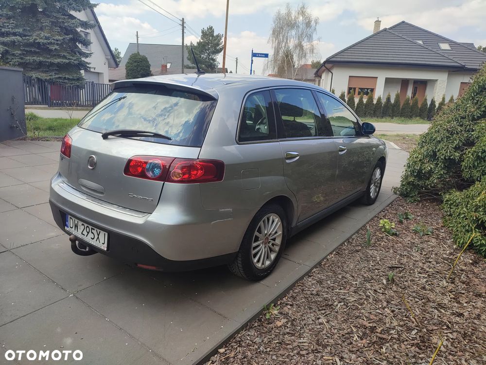 Fiat Croma 1.9 JTD Dynamic - 3