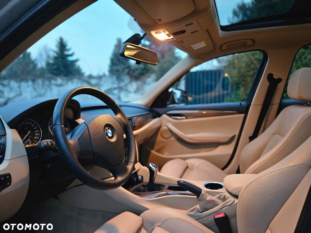 BMW X1 sDrive16d xLine - 14
