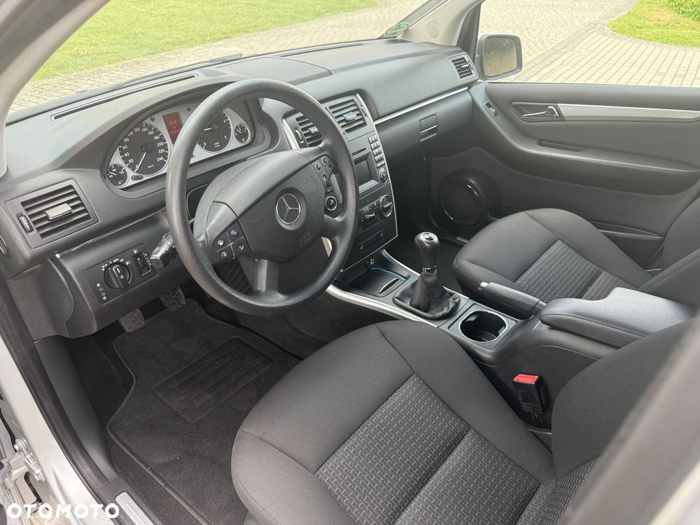 Mercedes-Benz Klasa B 180 CDI - 8