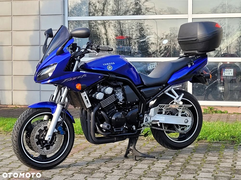 Yamaha FZS - 2