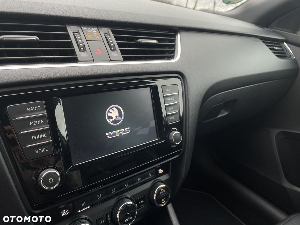 Skoda Octavia 2.0 TDI SCR RS DSG - 19