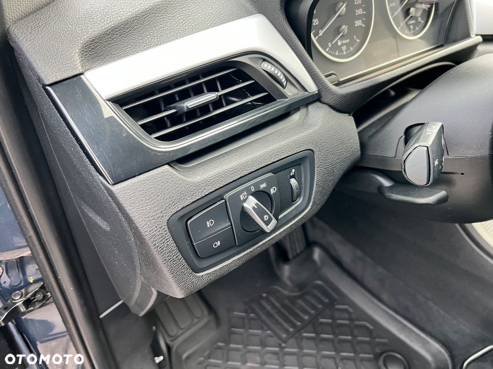 BMW X1 xDrive18d Advantage - 18
