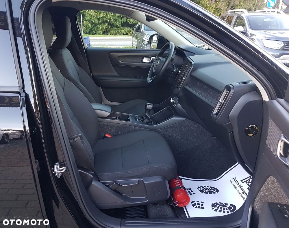 Volvo XC 40 D3 Momentum - 10