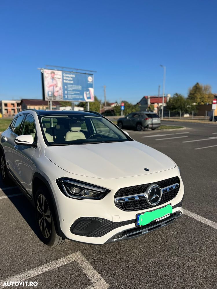 Mercedes-Benz GLA 250 e 8G-DCT - 3