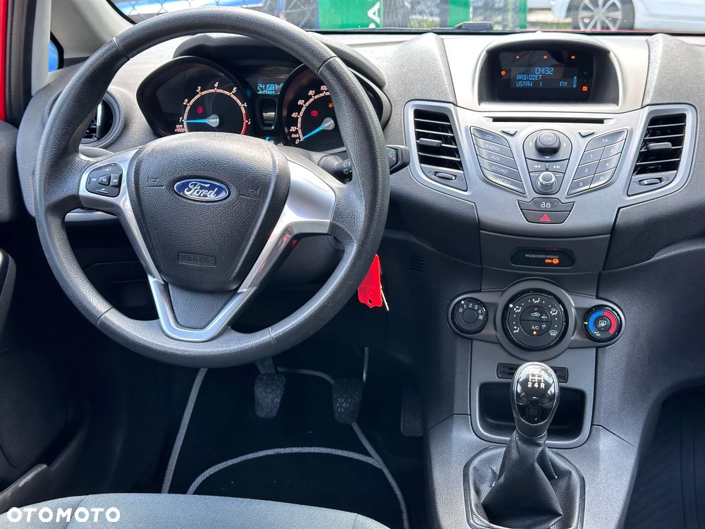 Ford Fiesta 1.25 Trend - 23