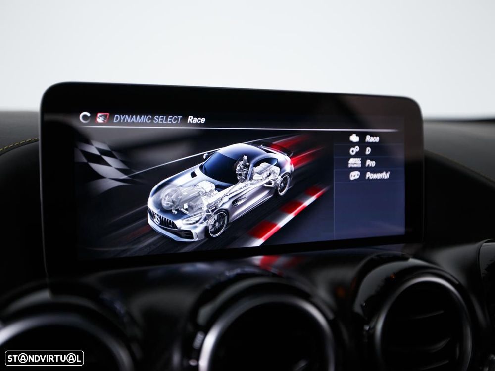 Mercedes-Benz AMG GT R - 35