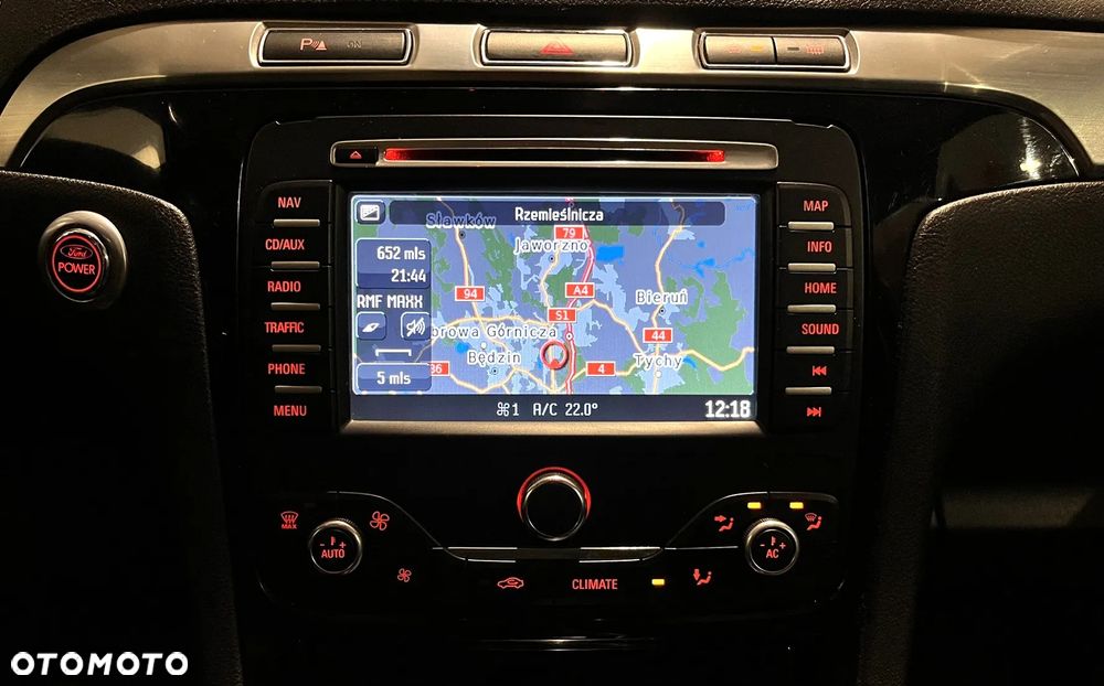 Ford Galaxy 2.0 T Ghia - 13