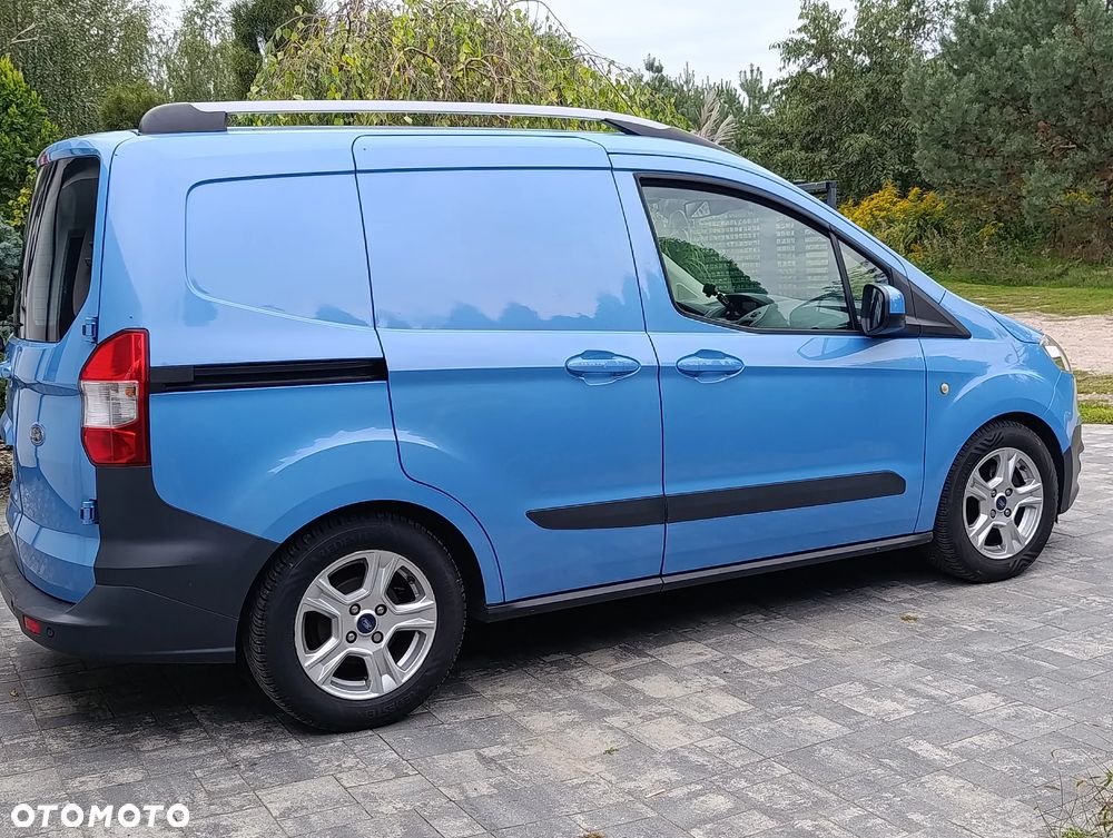 Ford TRANSIT COURIER - 13
