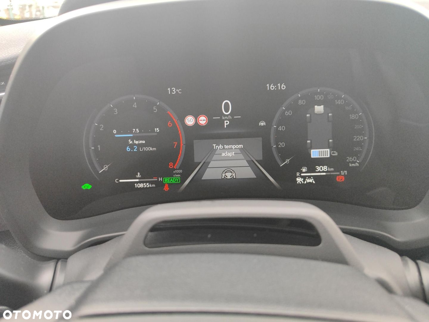 Lexus LBX 1.5 Hybrid Cool - 2