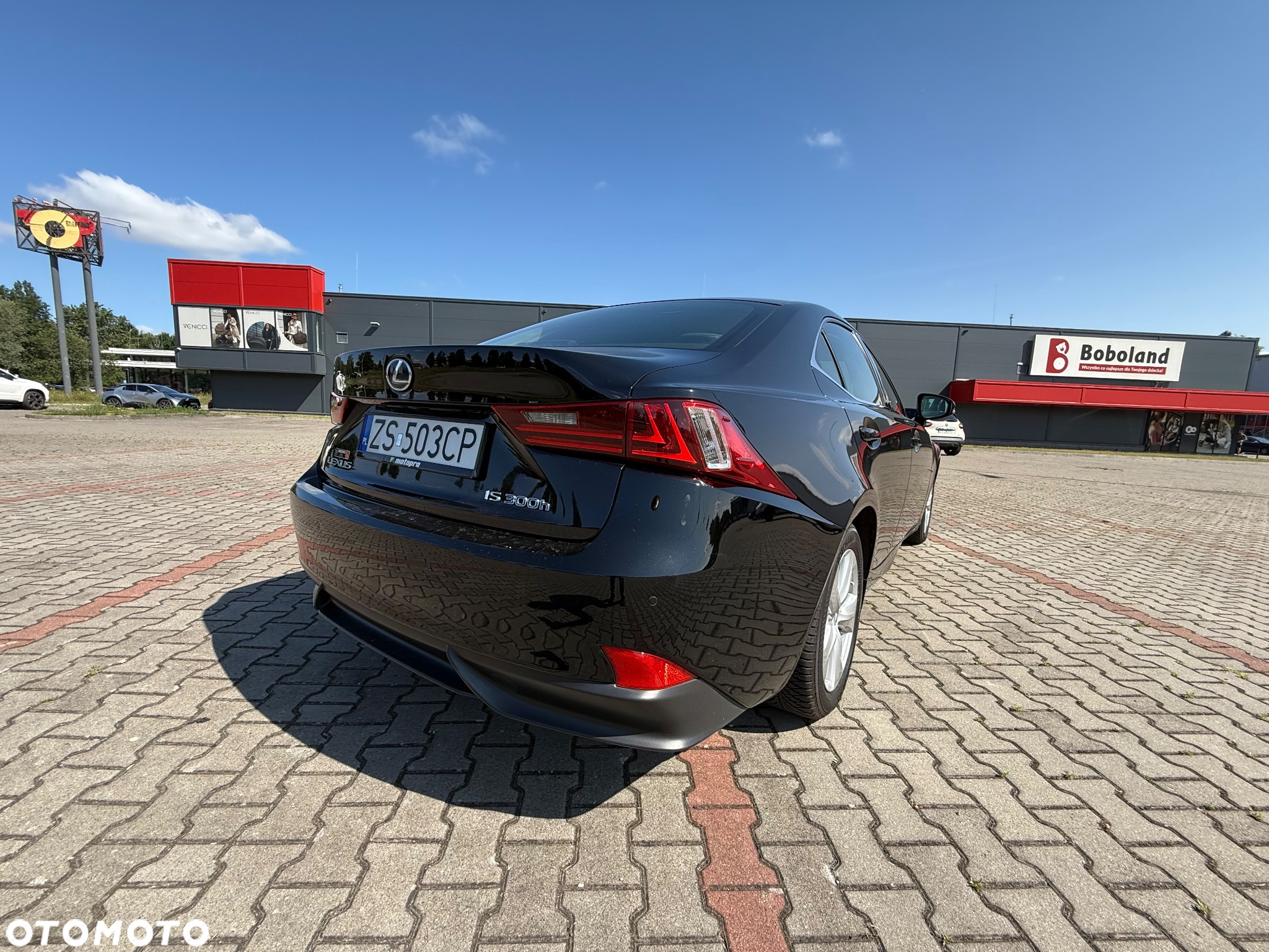 Lexus IS 300h Elite - 12