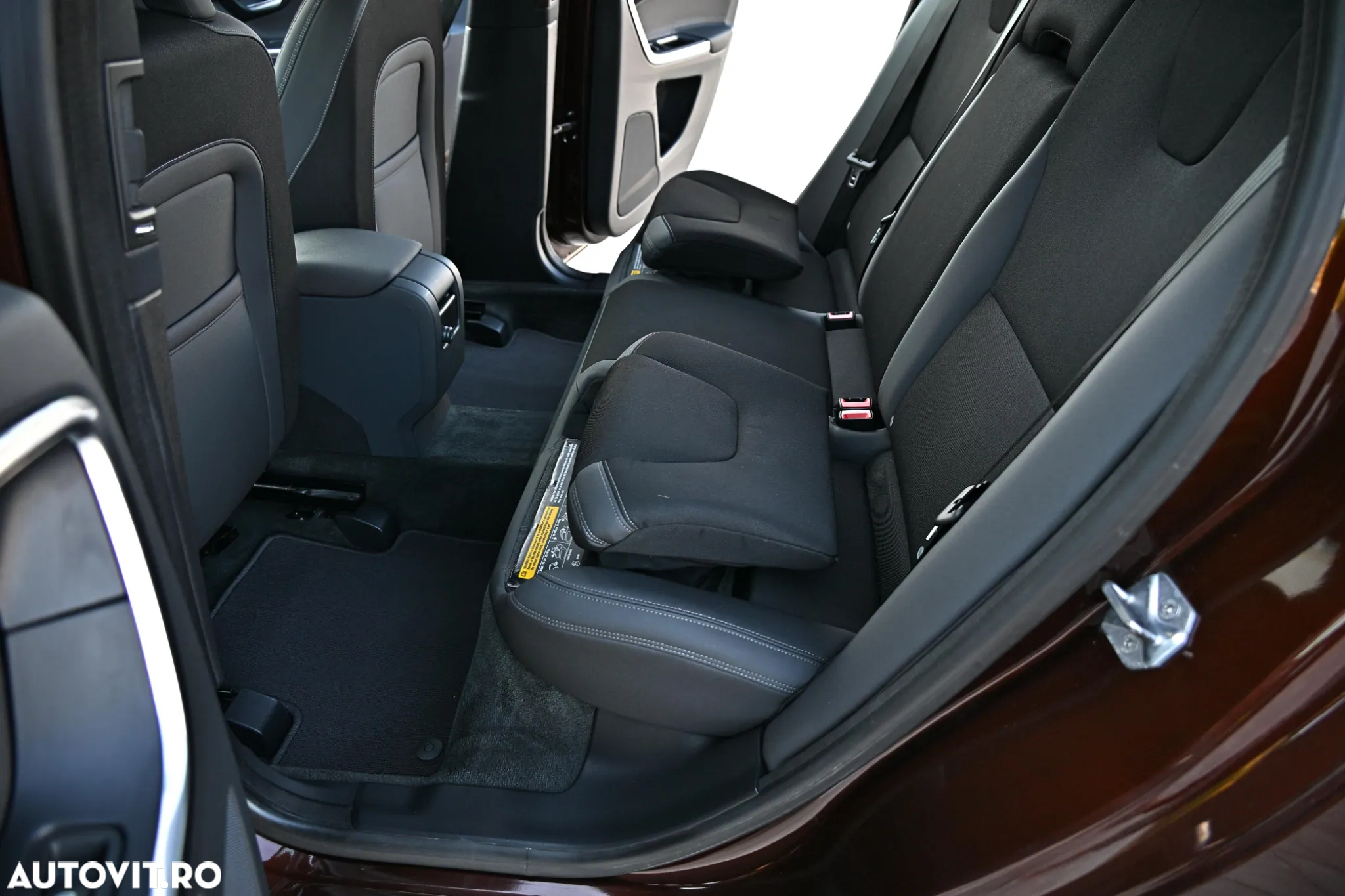 Volvo XC 60 D4 Geartronic Summum - 6