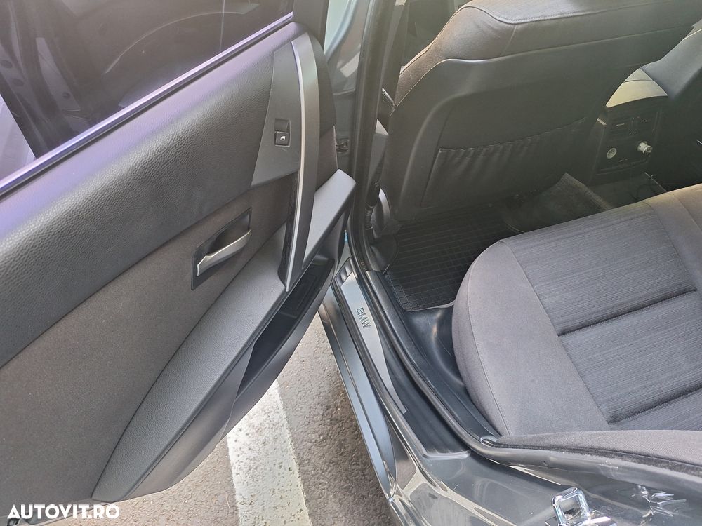 BMW Seria 5 520d Aut. Special Edition - 7