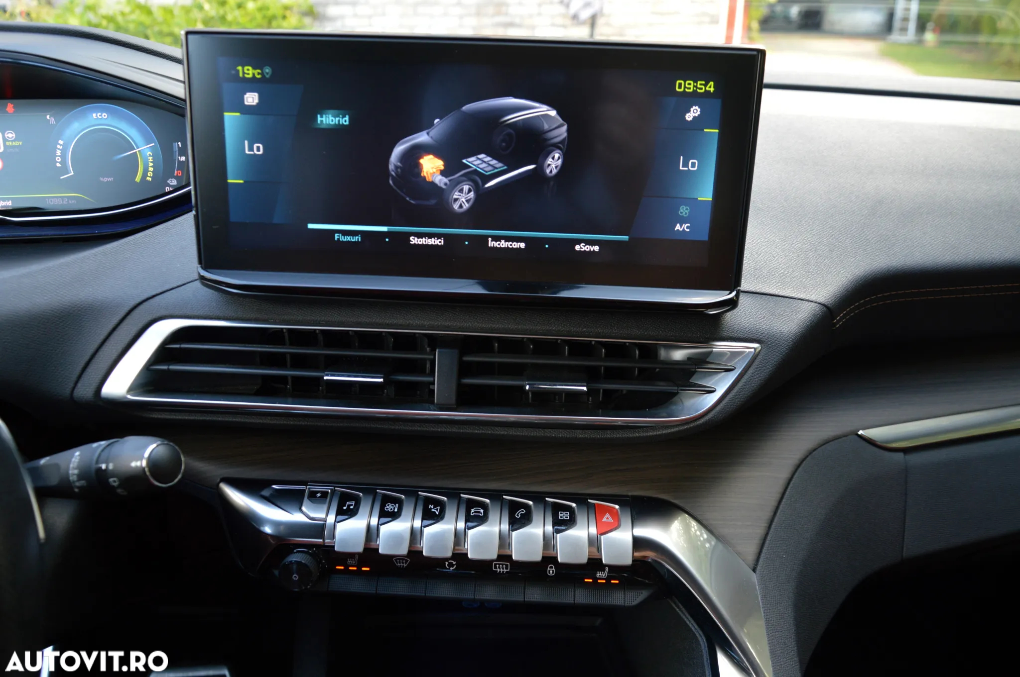 Peugeot 3008 Plug-In Hybrid 225 e-EAT8 GT - 24