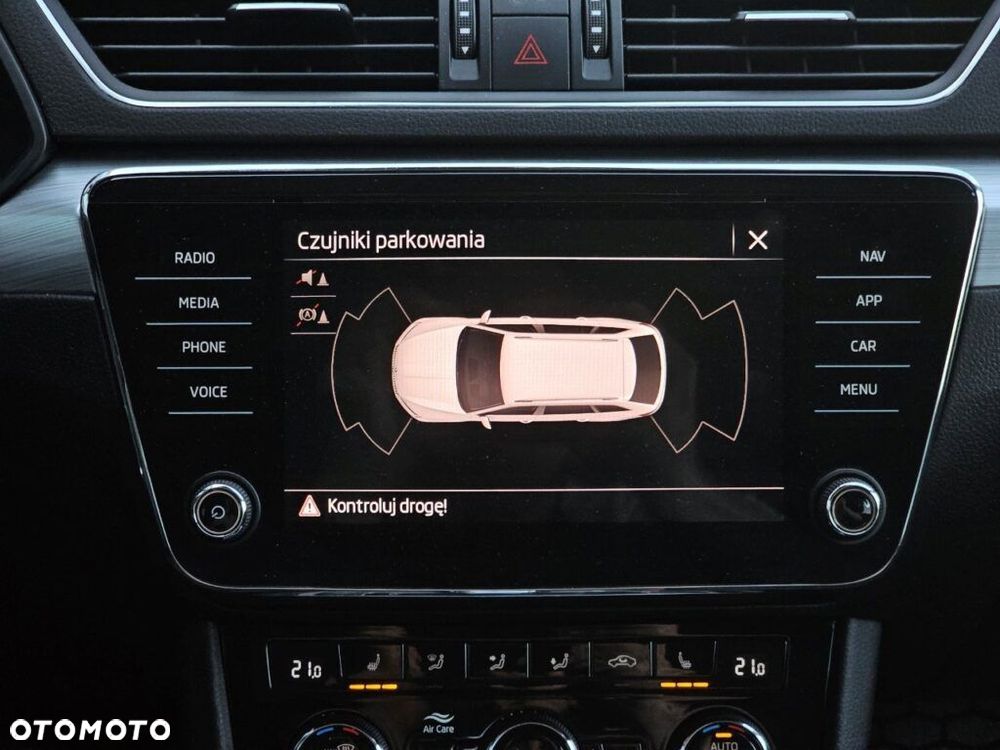 Skoda Superb 2.0 TDI SCR Ambition DSG - 29