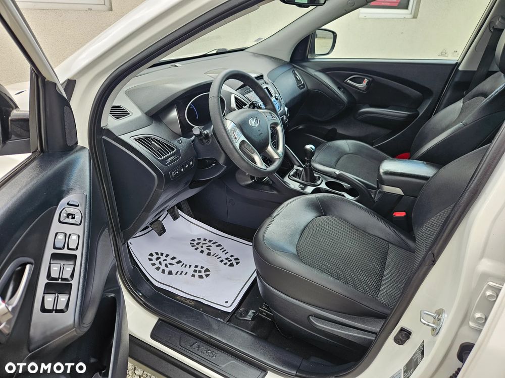 Hyundai ix35 1.6 2WD blue Style - 9