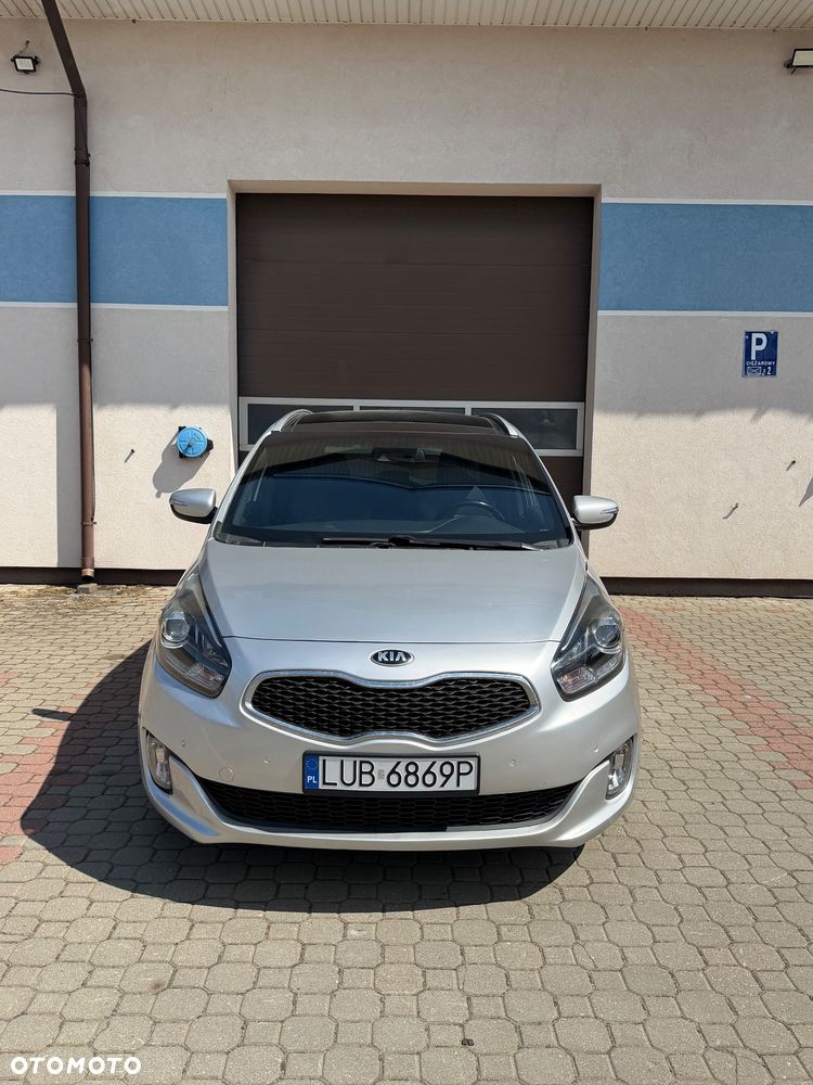 Kia Carens - 3