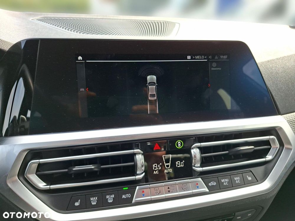 BMW Seria 3 320d xDrive M Sport sport - 18