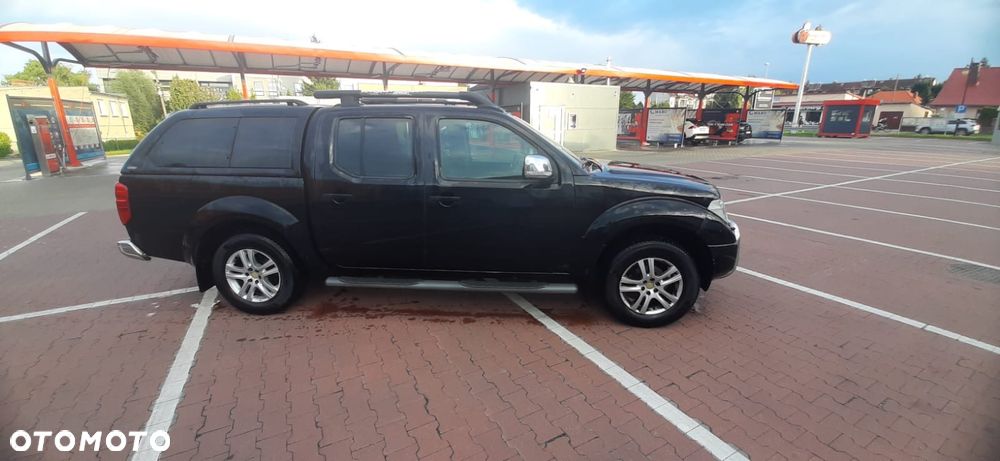 Nissan Navara 2.5 D Platinum - 6