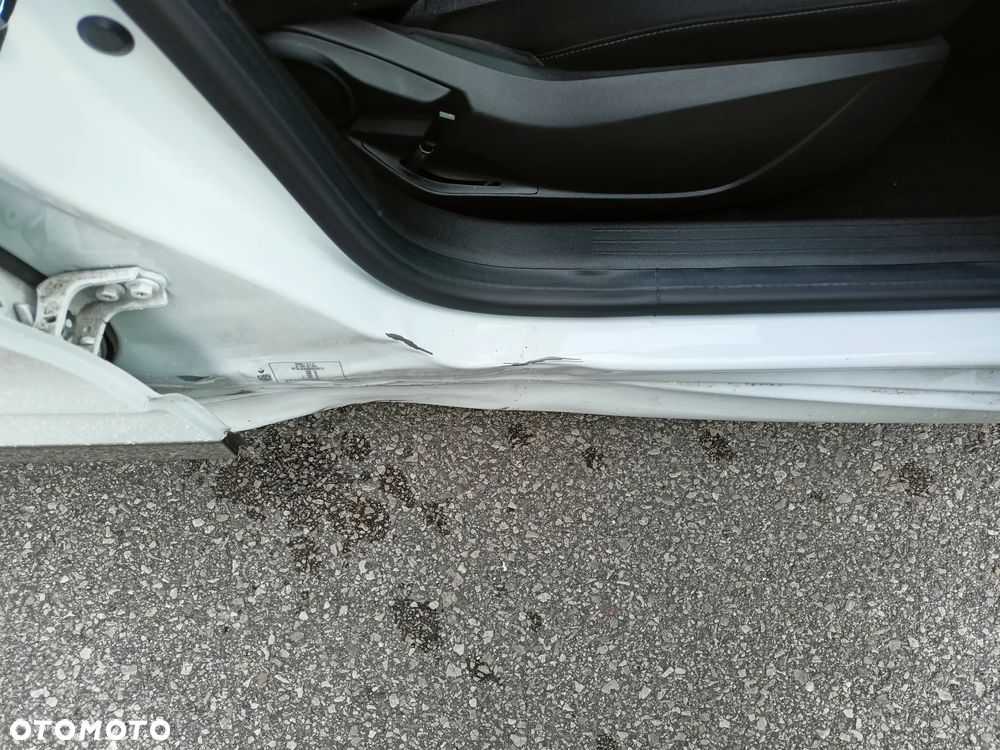 Renault Clio TCe 90 TECHNO - 12