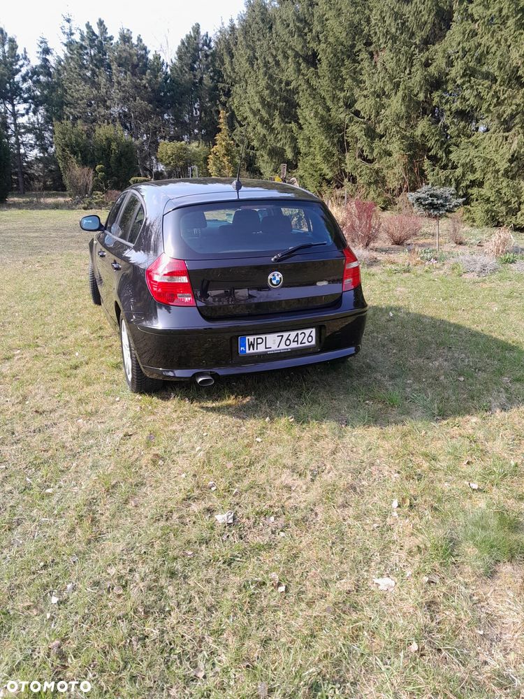 BMW Seria 1 116d - 15