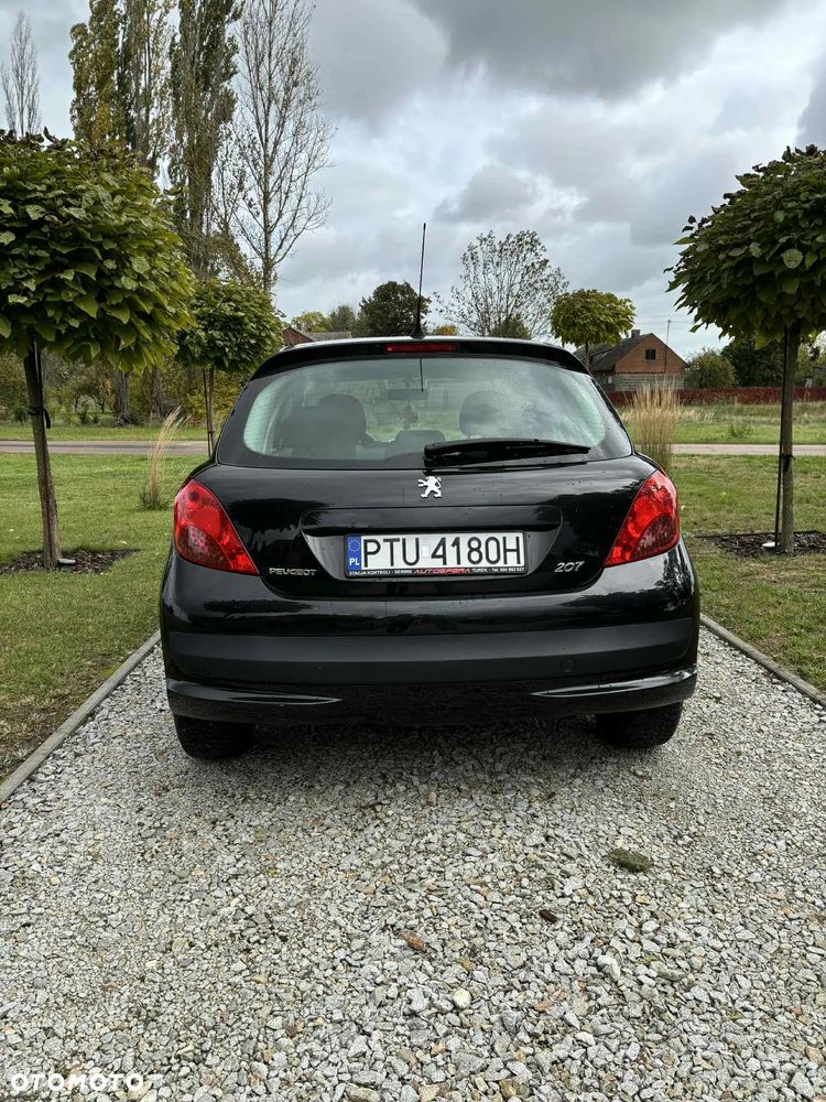 Peugeot 207 - 4