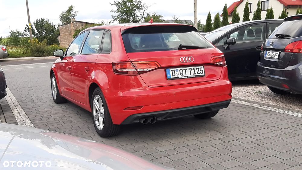 Audi A3 Sportback 2.0 TDI S tronic design - 7