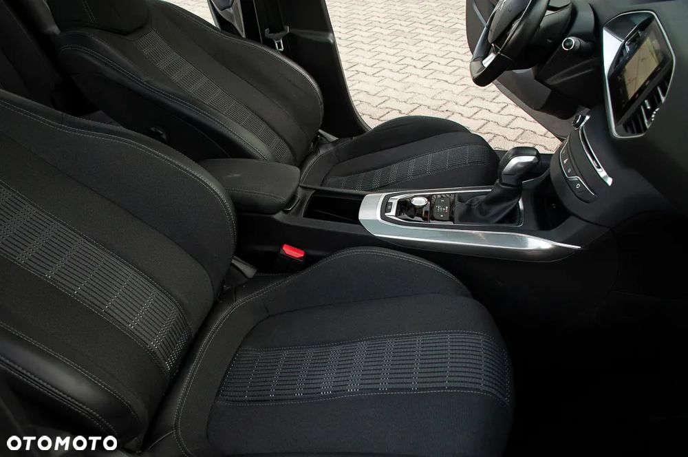 Peugeot 308 BlueHDi 150 EAT6 Stop & Start Allure - 32