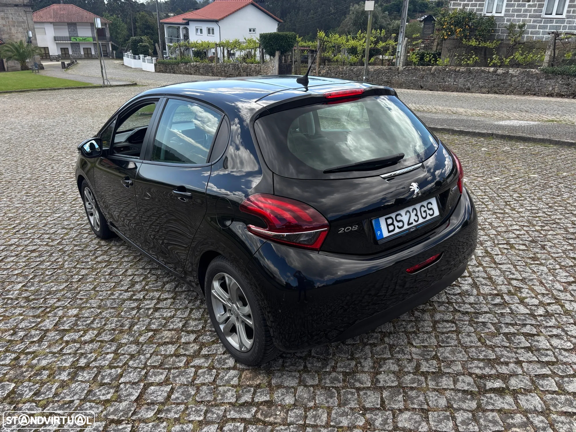 Peugeot 208 1.6 BlueHDi Active - 4