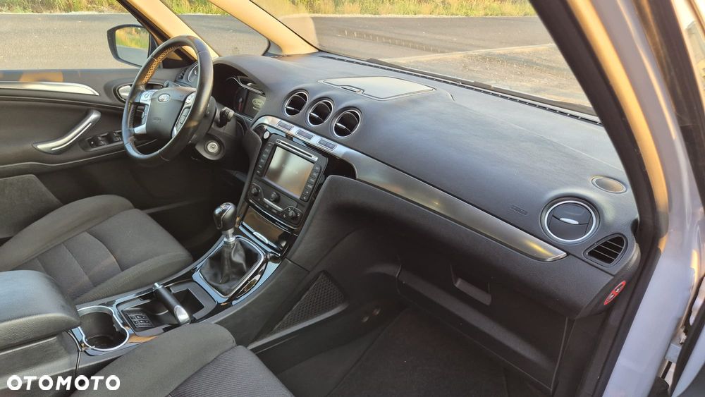 Ford S-Max - 15