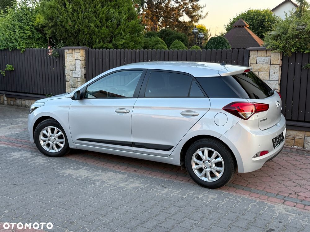 Hyundai i20 1.2 Passion Plus - 8