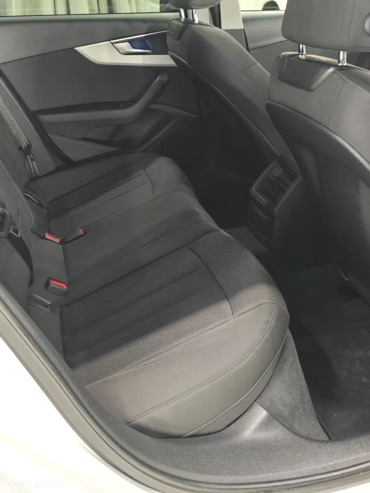 Audi A4 Avant 2.0 TDI sport - 14