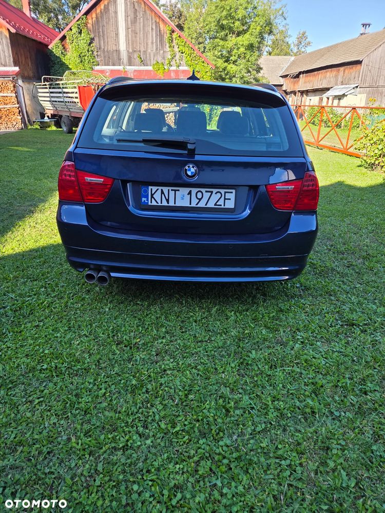 BMW Seria 3 330d - 4