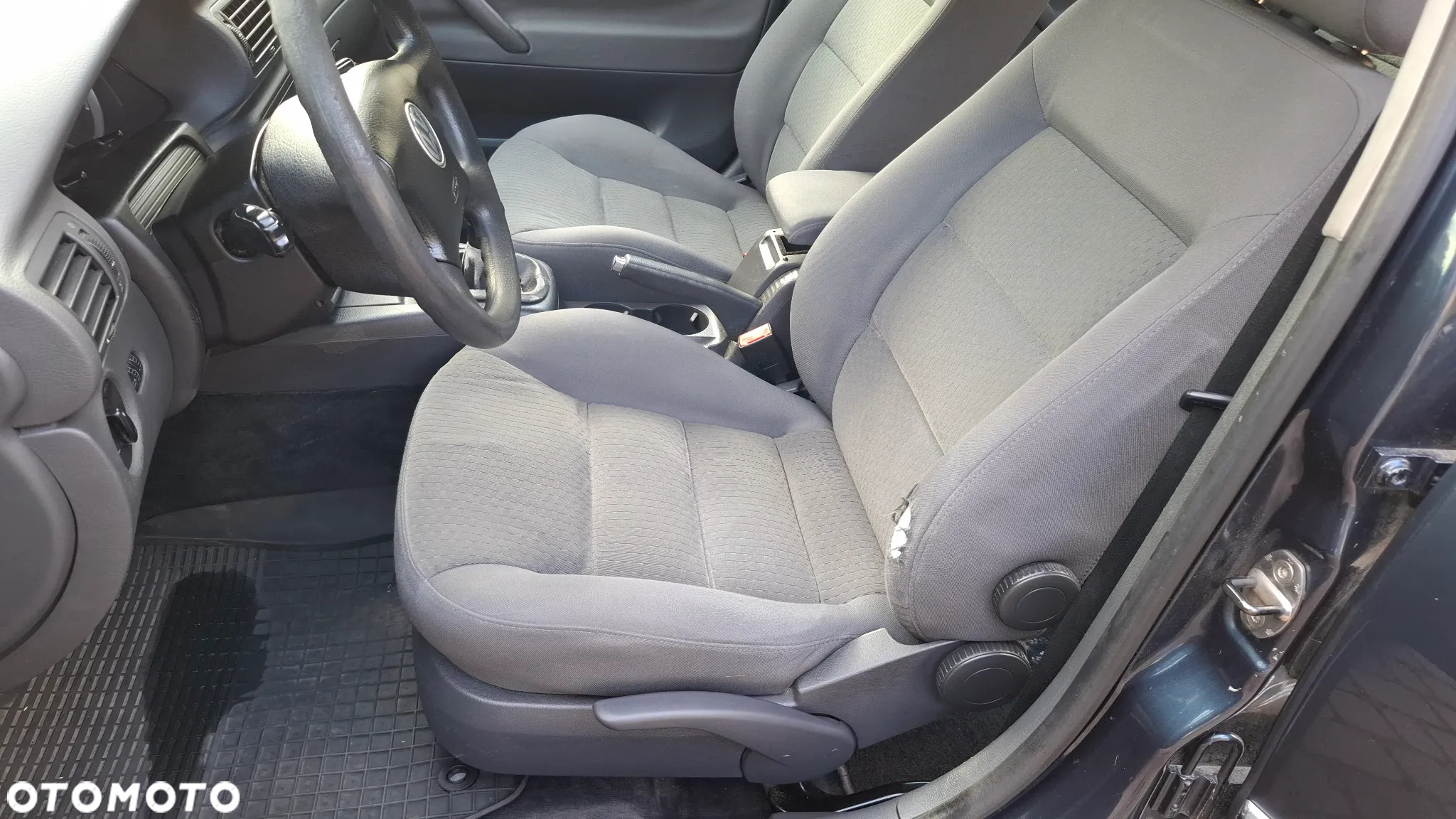 Volkswagen Passat 1.9 TDI - 23