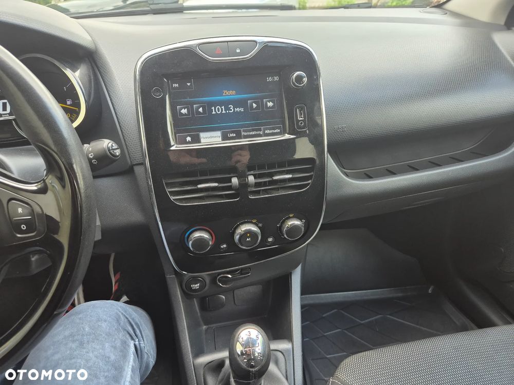 Renault Clio - 13