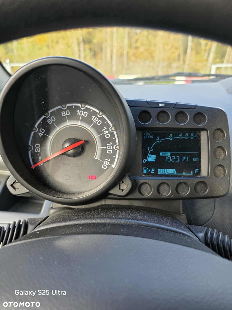 Chevrolet Spark 1.0 Base - 12